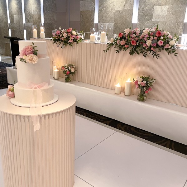 Cake & Bridal Table