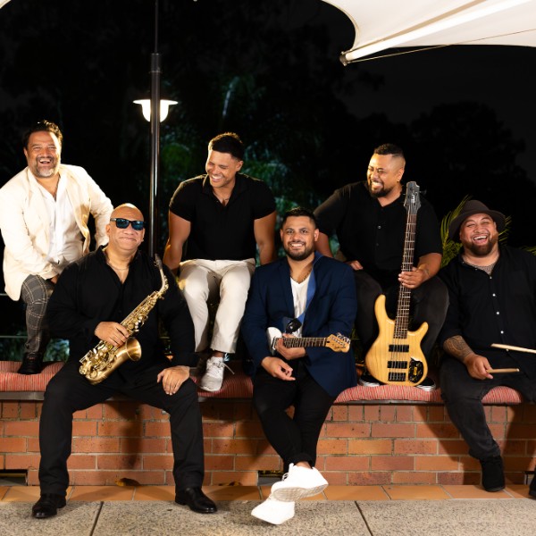 Energetic 5-Piece Wedding Band with Live Sax! ????✨  A dynamic live band featuring sax, bass, drums, keys, and guitar, delivering smooth, soulful melo