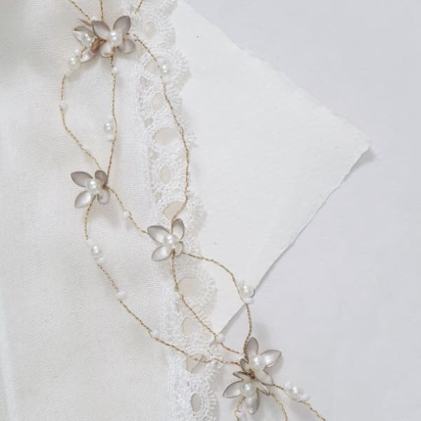 Cherie Filigree Vine