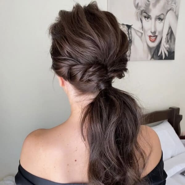 Textured low ponytail
