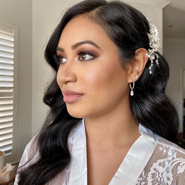 Bridal makeup and waves