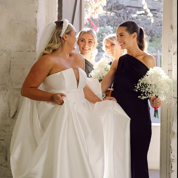 Tish & her Bridesmaids