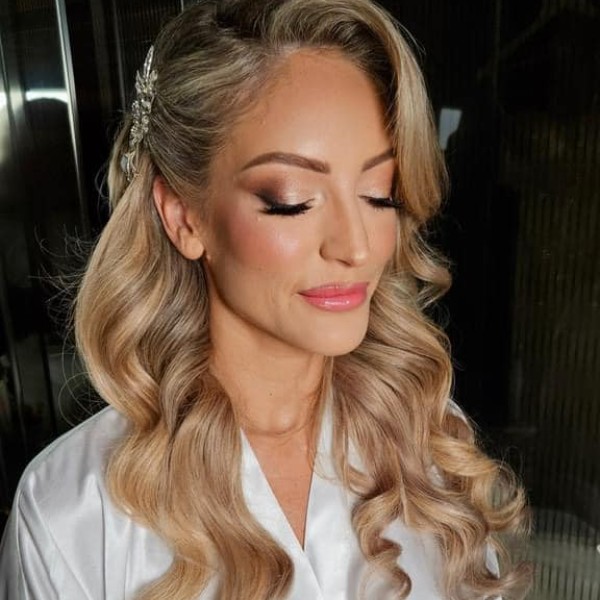 Townsville Wedding Hair Stylist