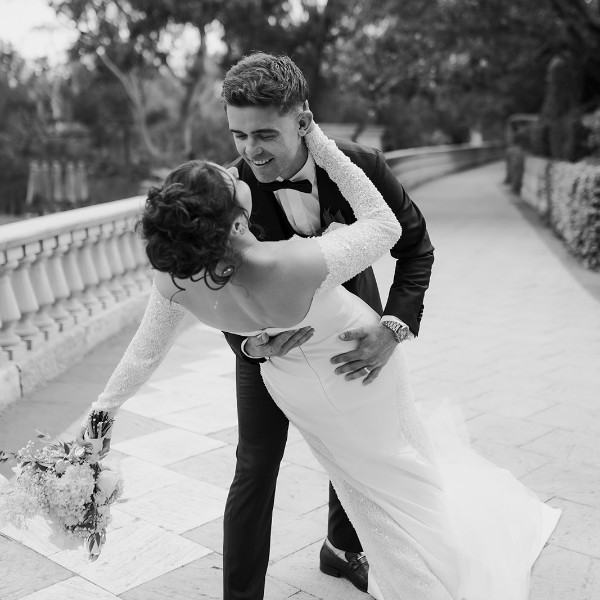 COURTNEY & JAMES - CAVERSHAM HOUSE