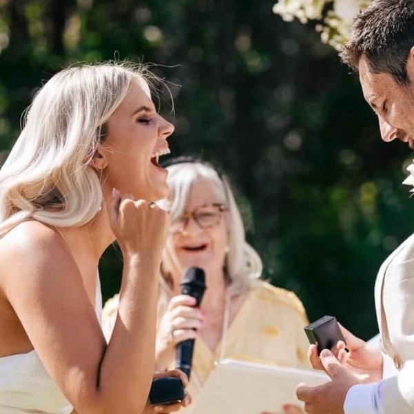 Richelle & Jordon Ampelon Gardens Gol Gol - Photographer Tayla Kovac Photography