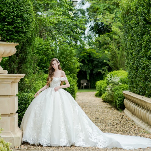 Be a real princess for the day.