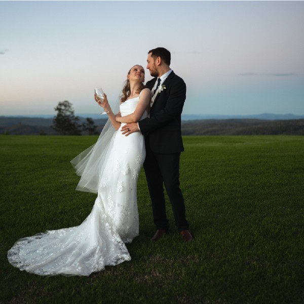 Emilee and Max - The Dairy, Ravensbourne - Photographed by Kimberley Lee