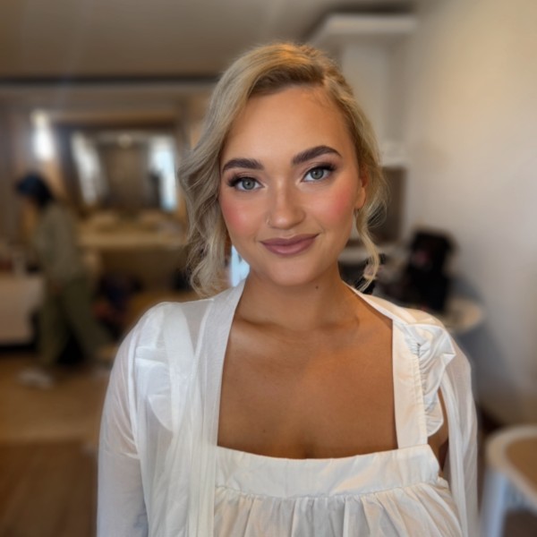 Beautiful Bride Georgia - Hair and Makeup