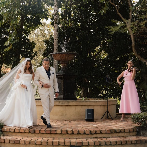 Lauren Bradnam Violinist - Bulb Creative