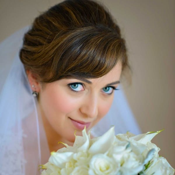 Alla Loved her hair and makeup!