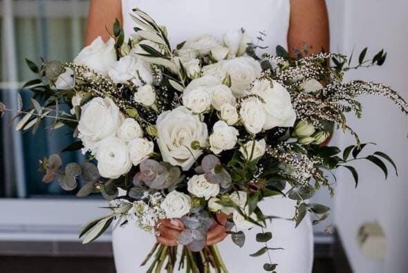 Bridal bouquet by Lilly & Lotus