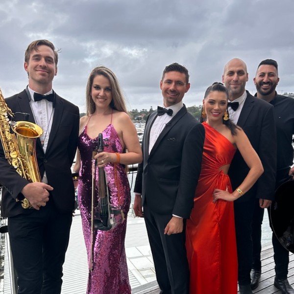 DJ Band - Zest Point Piper