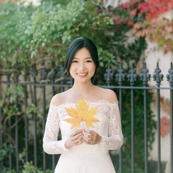 Bride, Vivian. Photographed by Lena Lim Photography.