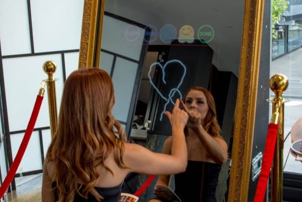 Mirror Photo Booth