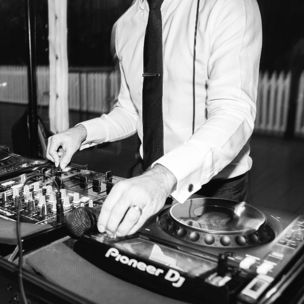Wedding DJ