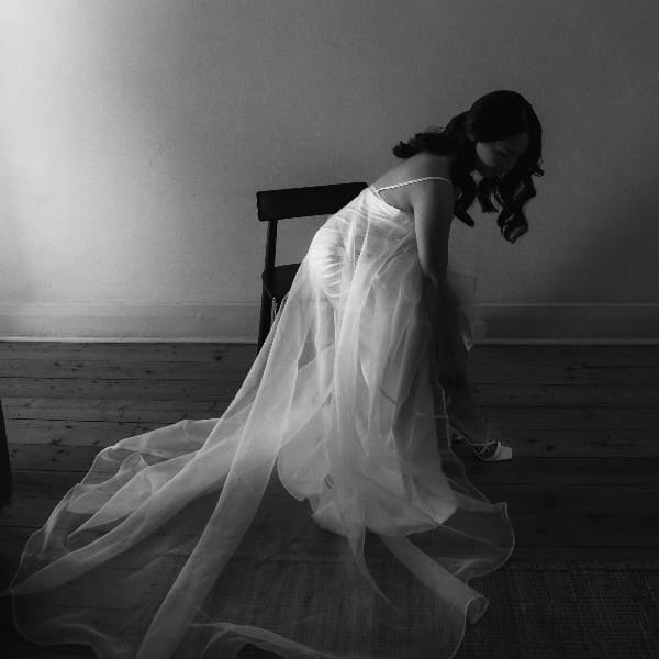 Bride Prep (Ava & Eric)