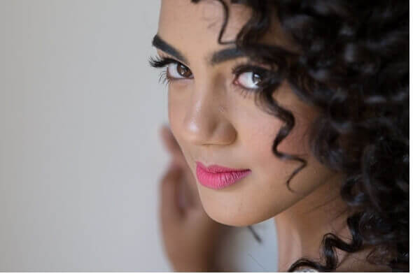 Enhancing natural curls