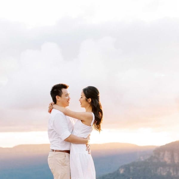 Sunset pre-wedding shoot in the Blue Mountains