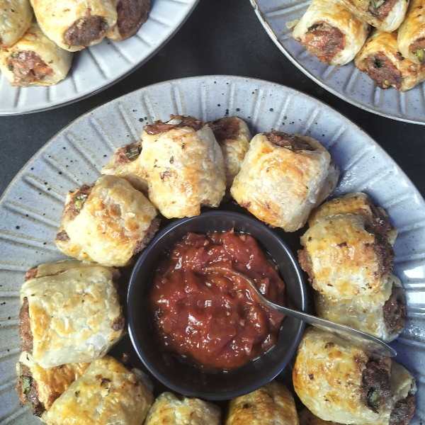 SAUSAGE ROLLS