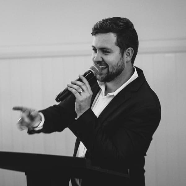 Central Coast Wedding Singer and Wedding Dj