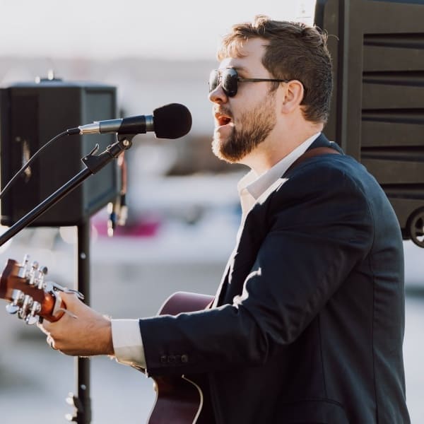 Central Coast Wedding Singer and Wedding Dj