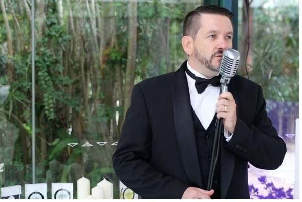 Live jazz vocals option