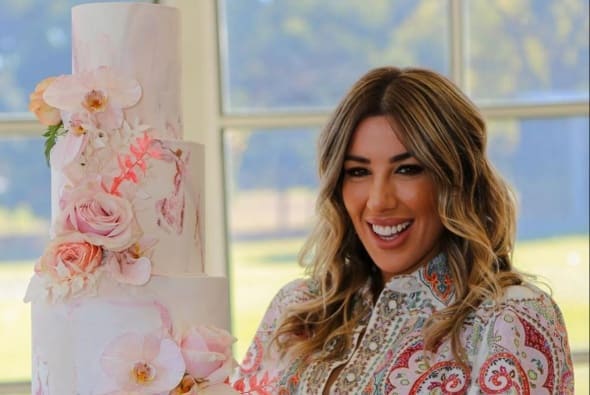 Nikos Cakes - Owner Denise