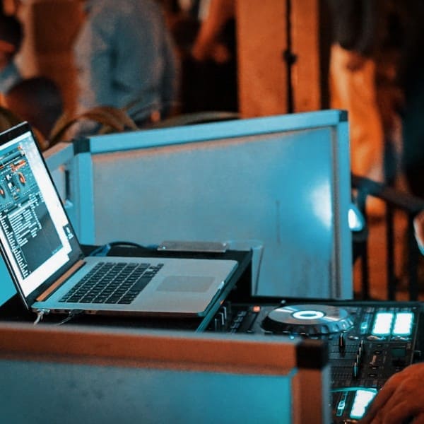 NOVA DJS BEST WEDDING HIRE (83)