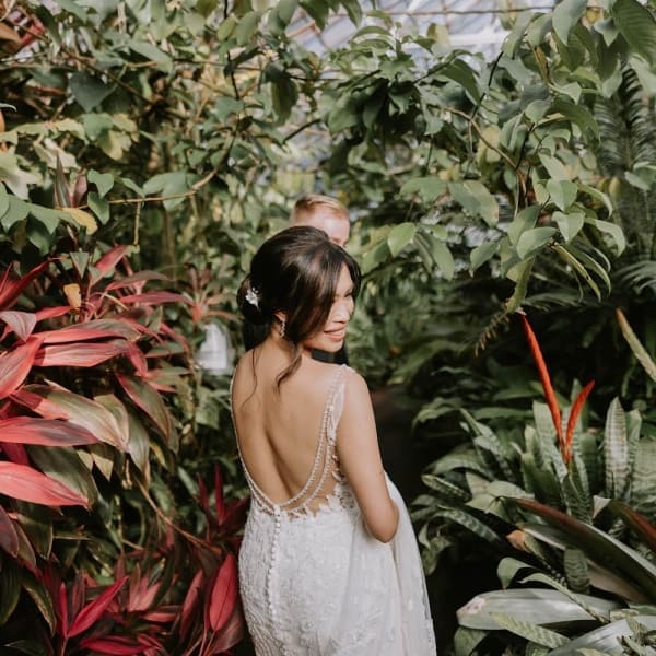 Iris' wedding - Classic Elegant Up Style