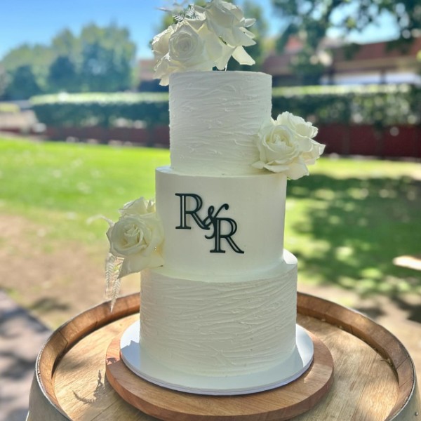 stunning 3 tier black and white with some texture