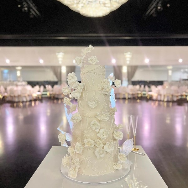 Glamorous Wedding Cake