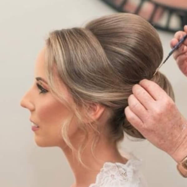 stunning Bride Ashleigh