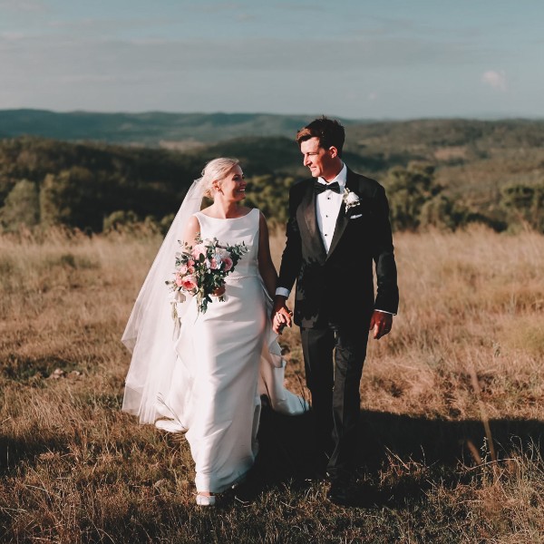 Country bliss: Emm & Matt's picture-perfect Gayndah wedding day!