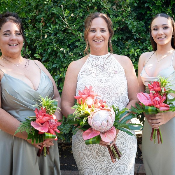 Bridal Party Makeup - Photo - Photos By Nell