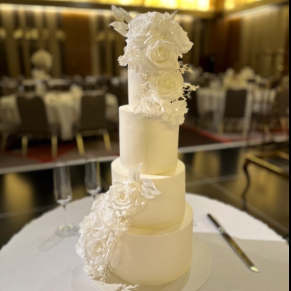 White wedding cake