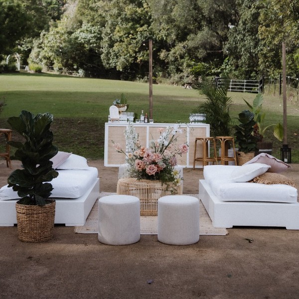 Outdoor Reception styling