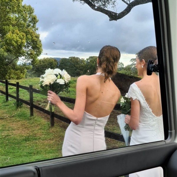 Bridesmaids exiting the transfer bus in the beautiful Hinterland