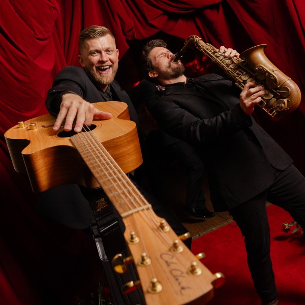 Live Duo into DJ+Sax Duo is hard to beat!