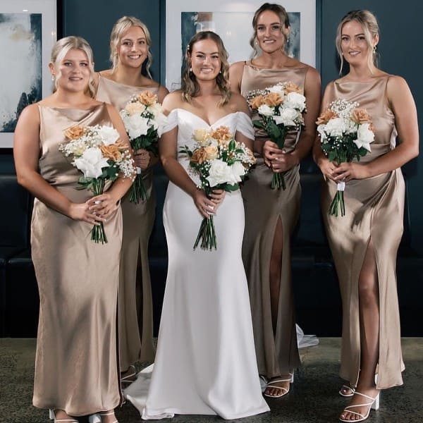 Jaymie & her bridesmaids