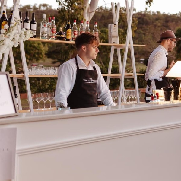 Flow & Fern Mobile Bar