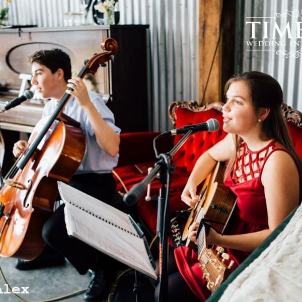 Acoustic Duo - Nyssa & Alex