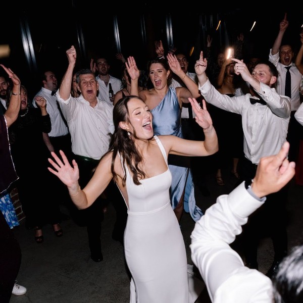 Bride dancefloor