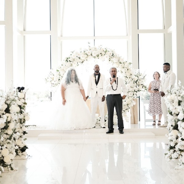 Jannette and Feausina, Sanctuary Cove Chapel