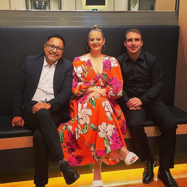 TS Trio - Vocals, Piano & Guitar