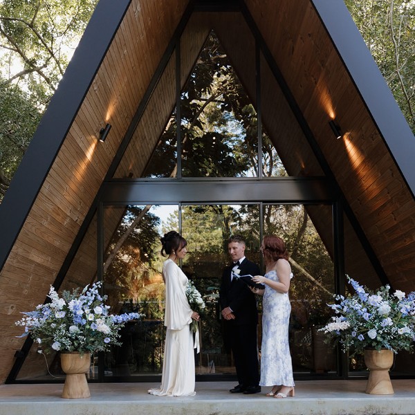 Photo thanks to Taylah Jayne Weddings