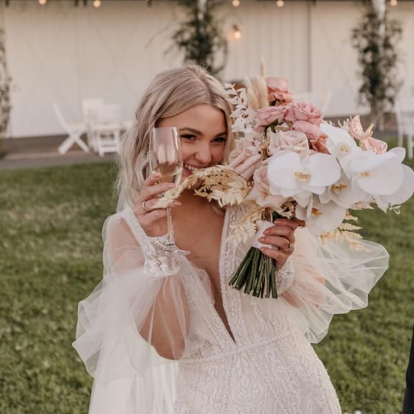 Unveiling Poppy Brisbane Wedding Flowers